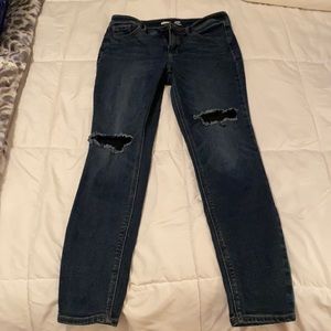 Old navy skinny Jean with knee holes